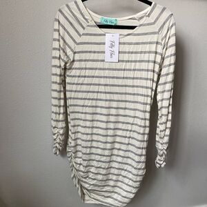 NEW WITH TAGS WOMENS FILLY FLAIR TOP SIZE MEDIUM